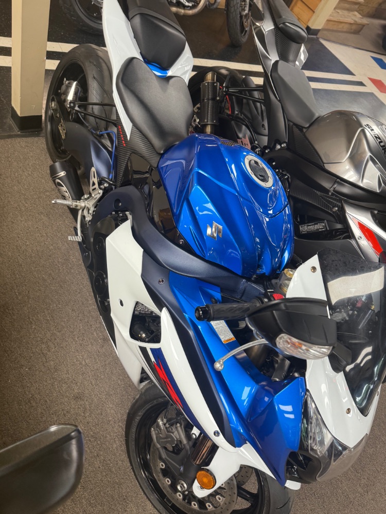 2011 Suzuki GSX-R1000