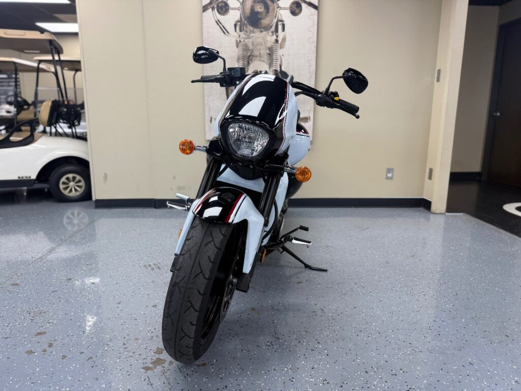 2015 Suzuki Boulevard M109R