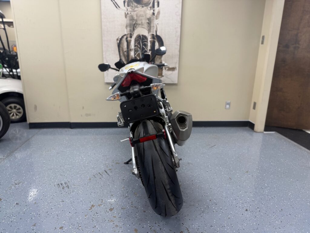 2017 Aprilia RSV4 RF Factory/RR ABS/RSV4 RR