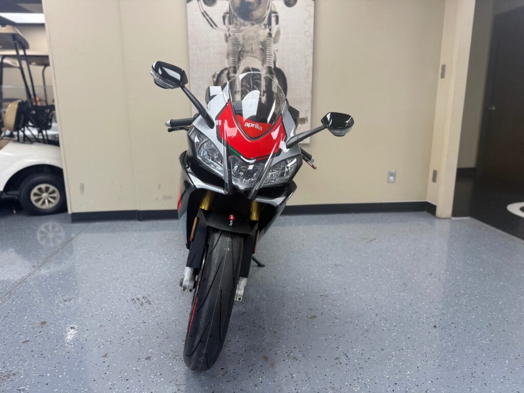 2017 Aprilia RSV4 RF Factory/RR ABS/RSV4 RR