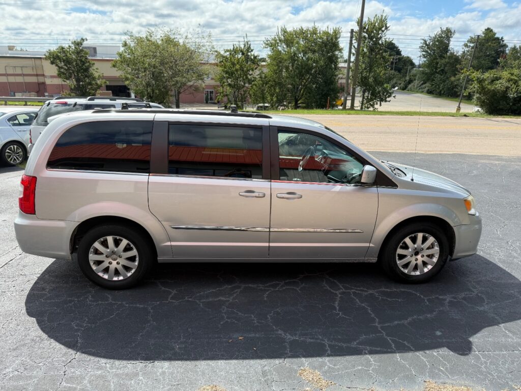 2012 Chrysler Town & Country
