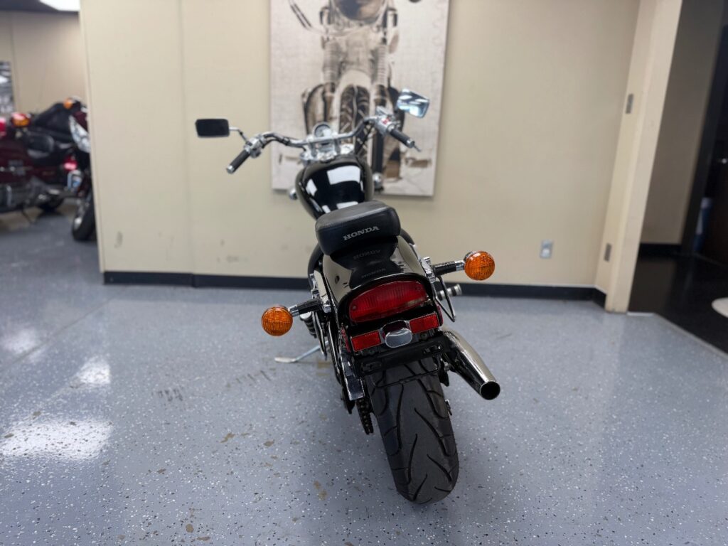 2006 Honda Shadow VLX