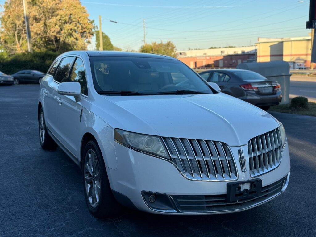 2010 Lincoln MKT