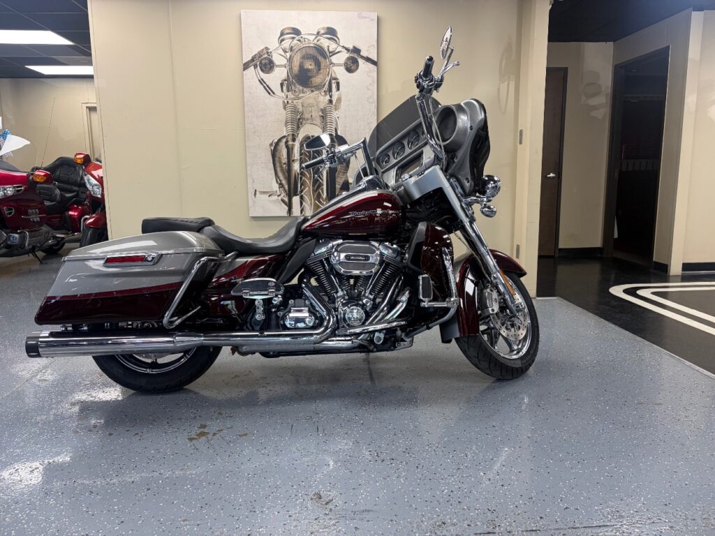 2015 Harley-Davidson FLHTKSE