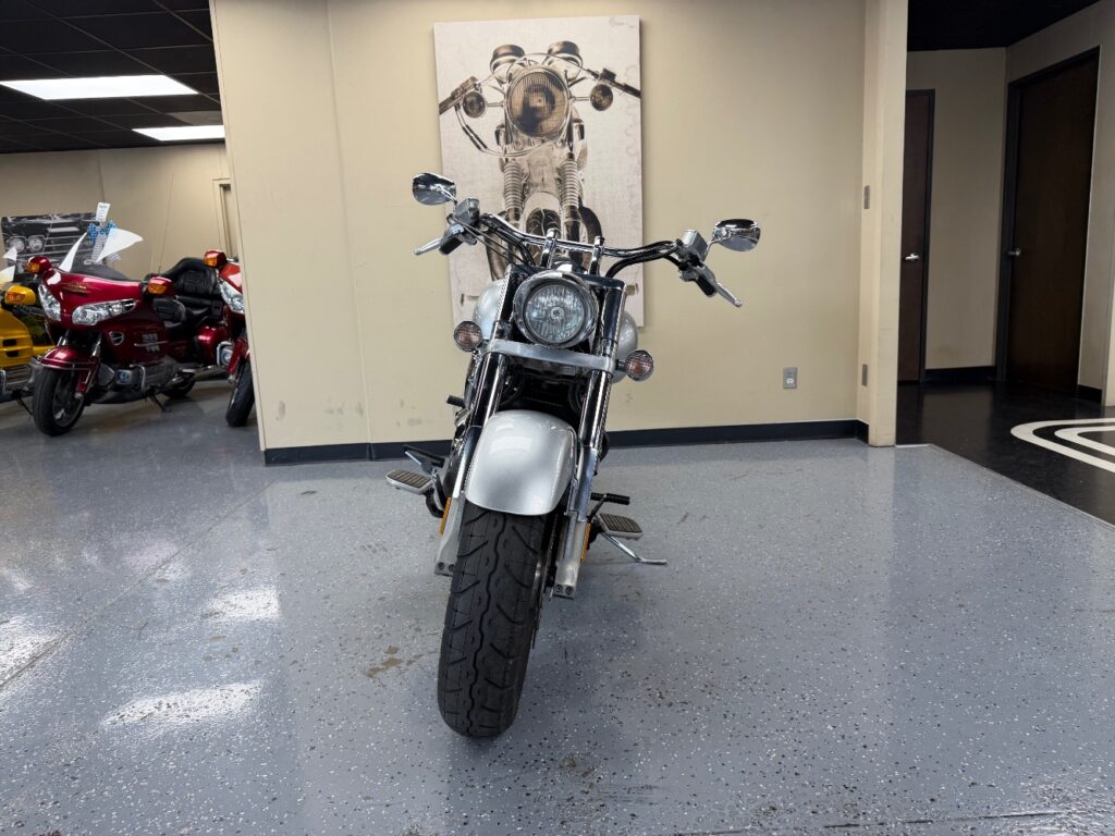 2005 Honda VTX1800N2