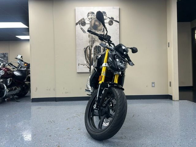 2023 BMW G 310 R