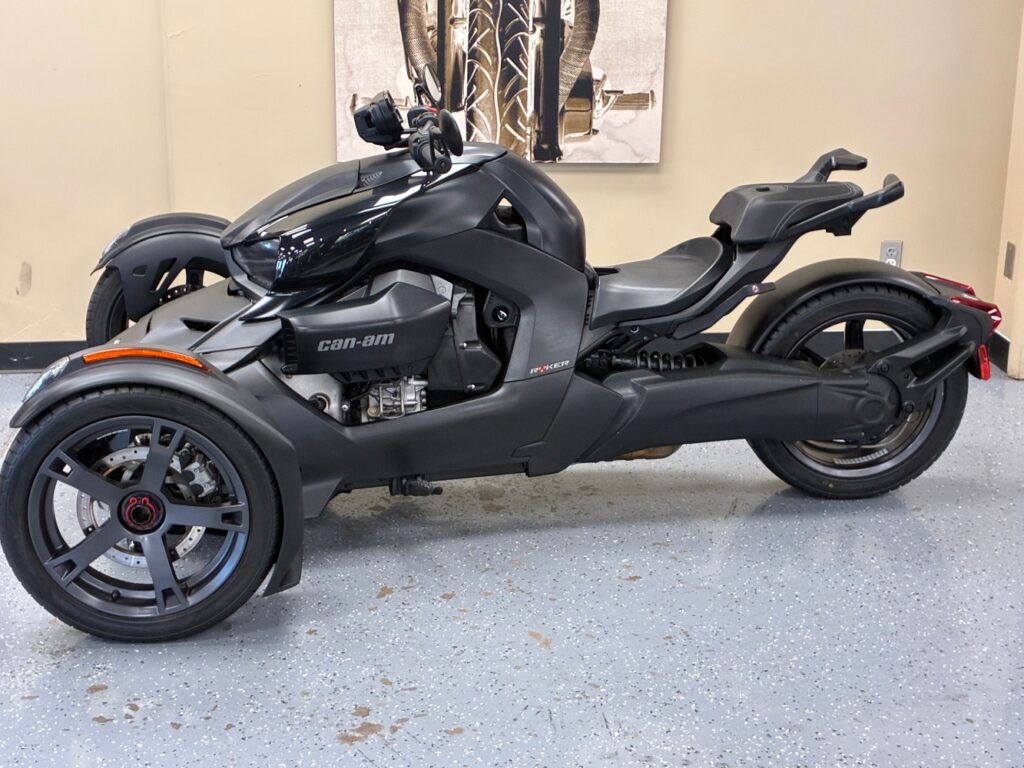 2020 Can-Am 900