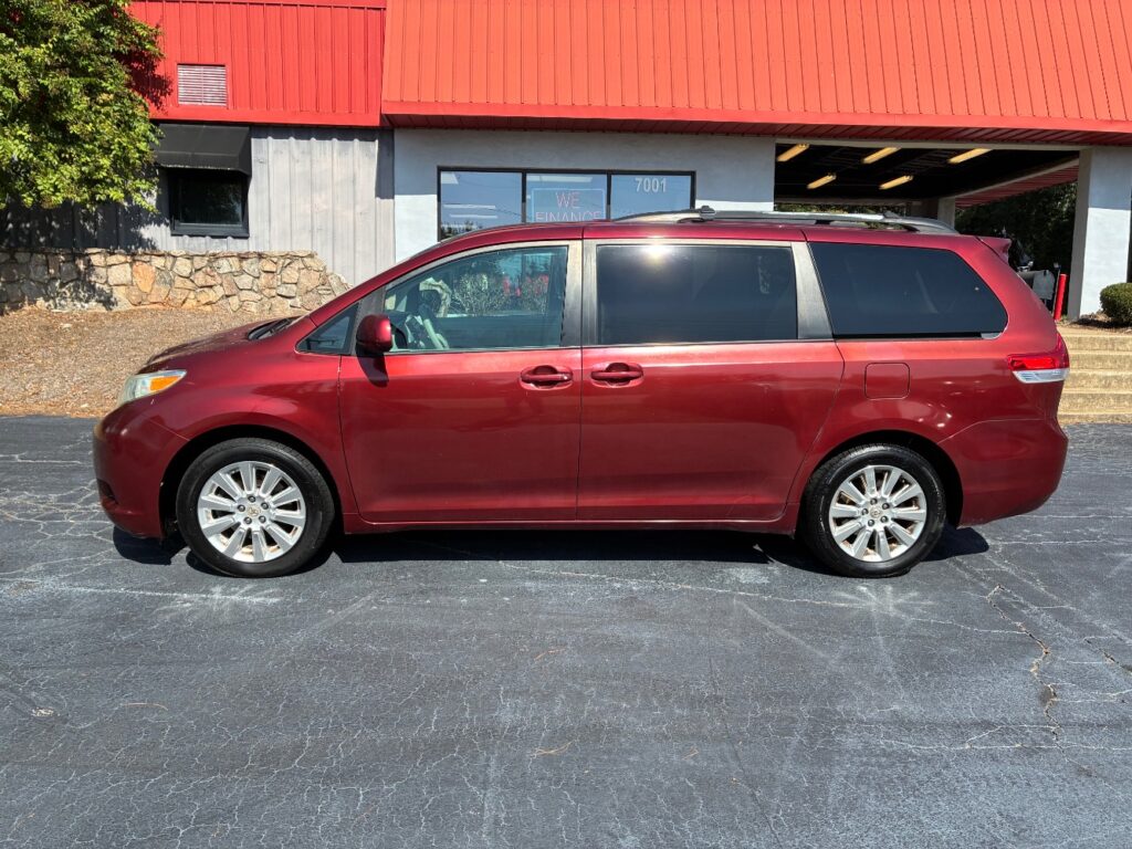 2012 Toyota Sienna
